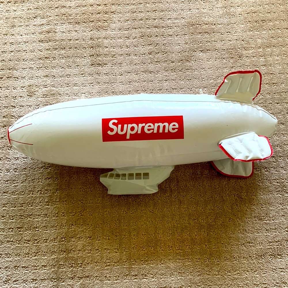Supreme Blimp